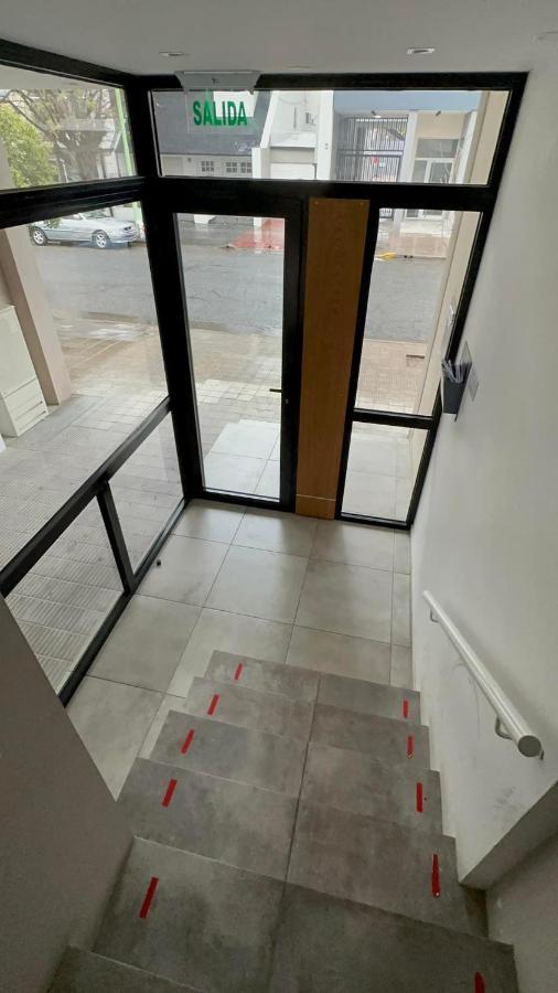 Departamento Por Dia Para 4 Personas Con Cochera Cubierta En Bahía Blanca Exterior foto